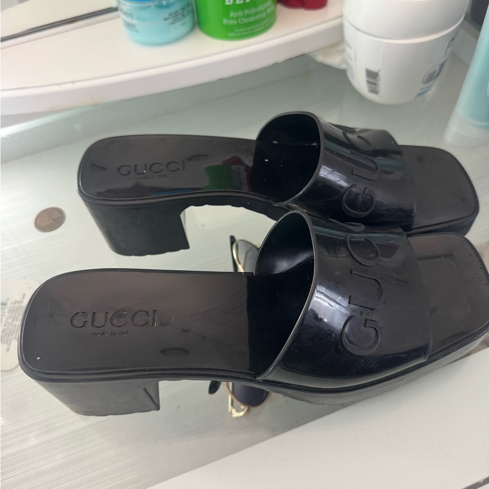 Gucci Black Patent Leather Logo Slide Mules - Picture 3 of 3